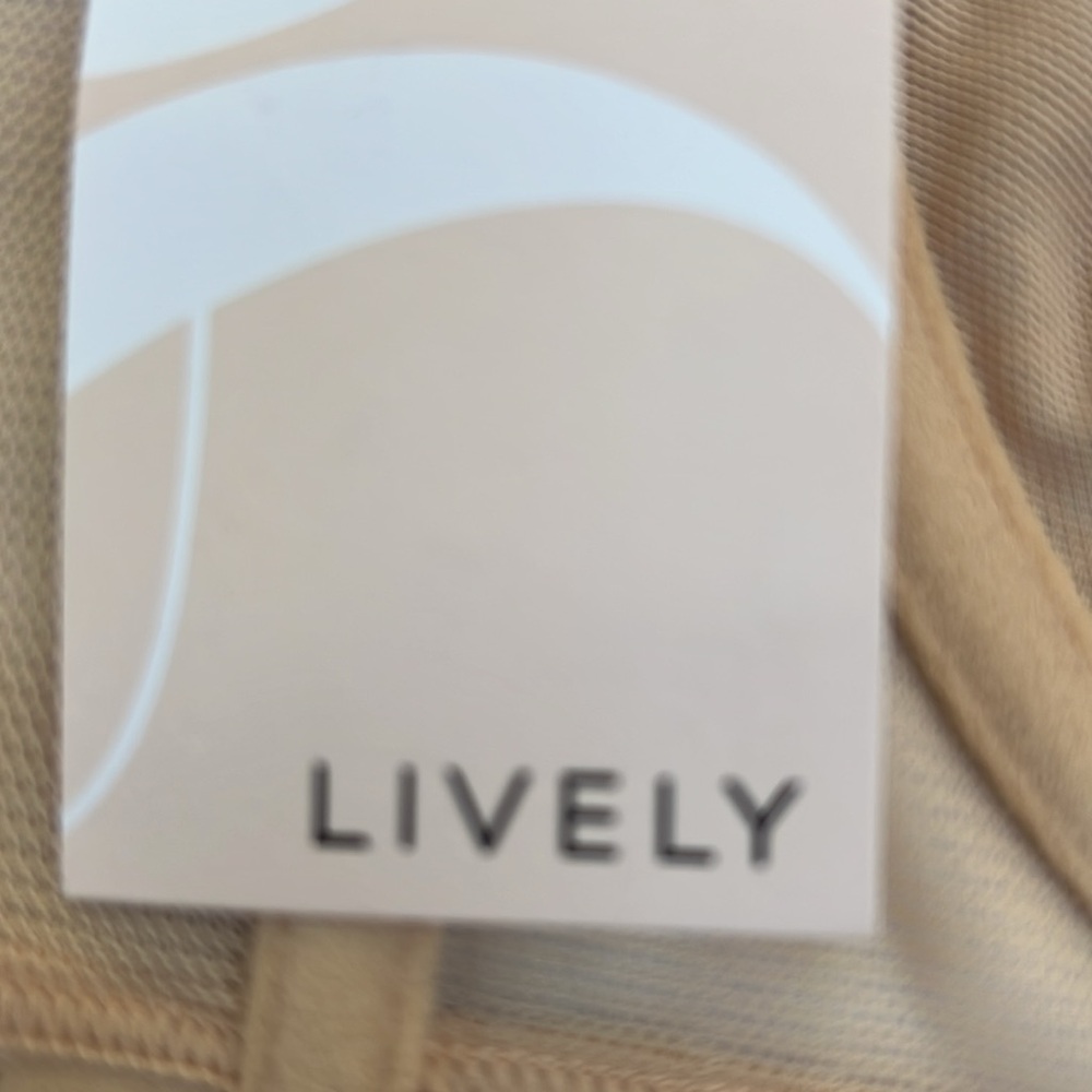 Lively‎ bra - Picture 3 of 4